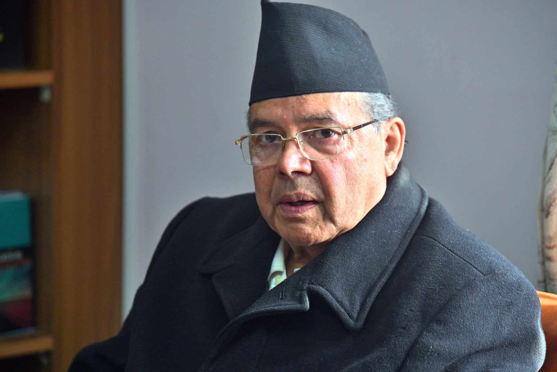 पार्टीको केन्द्रीय कमिटी बैठकमा झलनाथले भने- उमेरहदको सान्दर्भिकता सकियो
